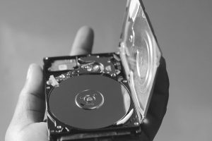Gendan slettede filer. Vi kan hjælpe dig med datagendannelse, uanset om du har HDD eller SSD
